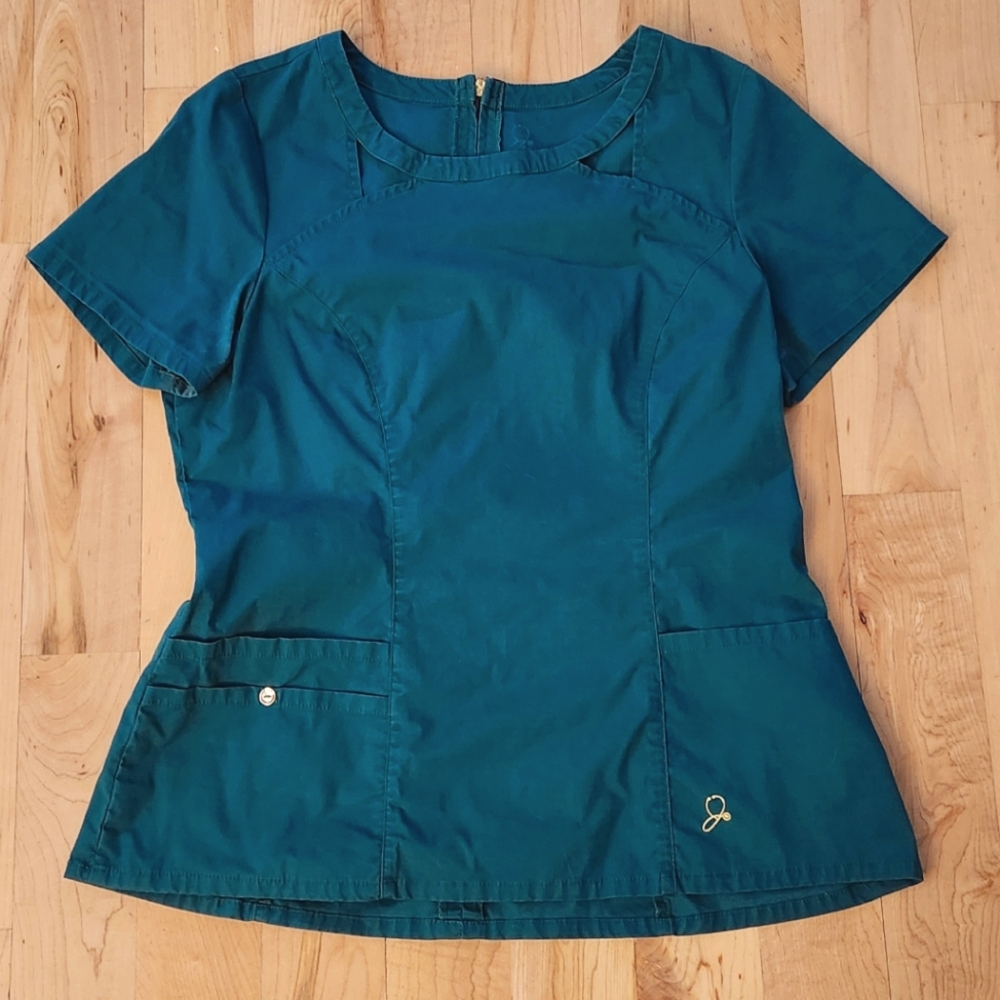 Jaanuu Cut Out scrub top